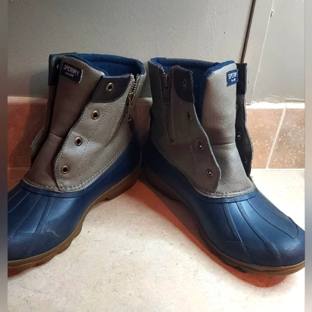 𝅺SPERRY women's waterproof rubber duck boots size 10M